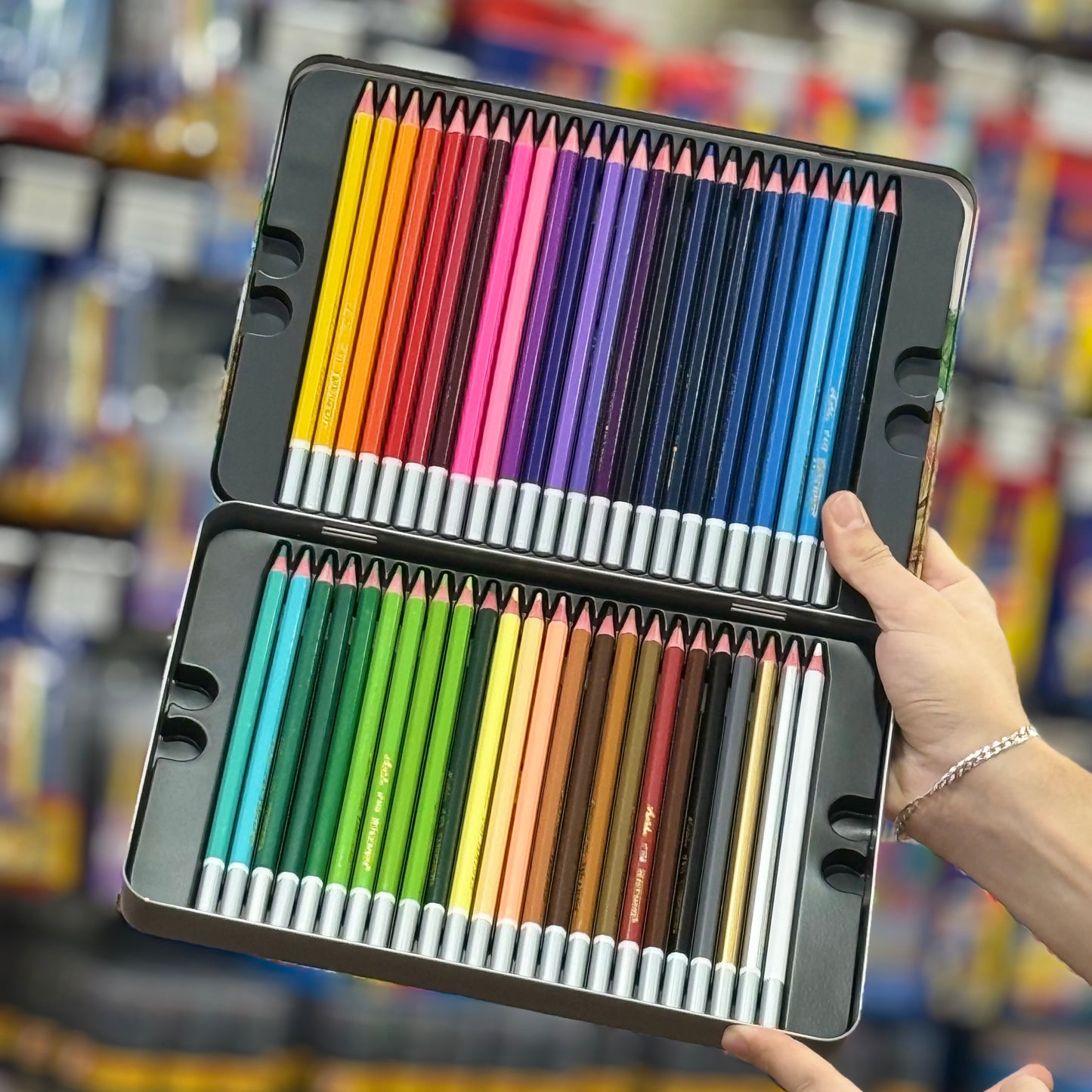 Crayons de couleurs artcolor boîte métal techno