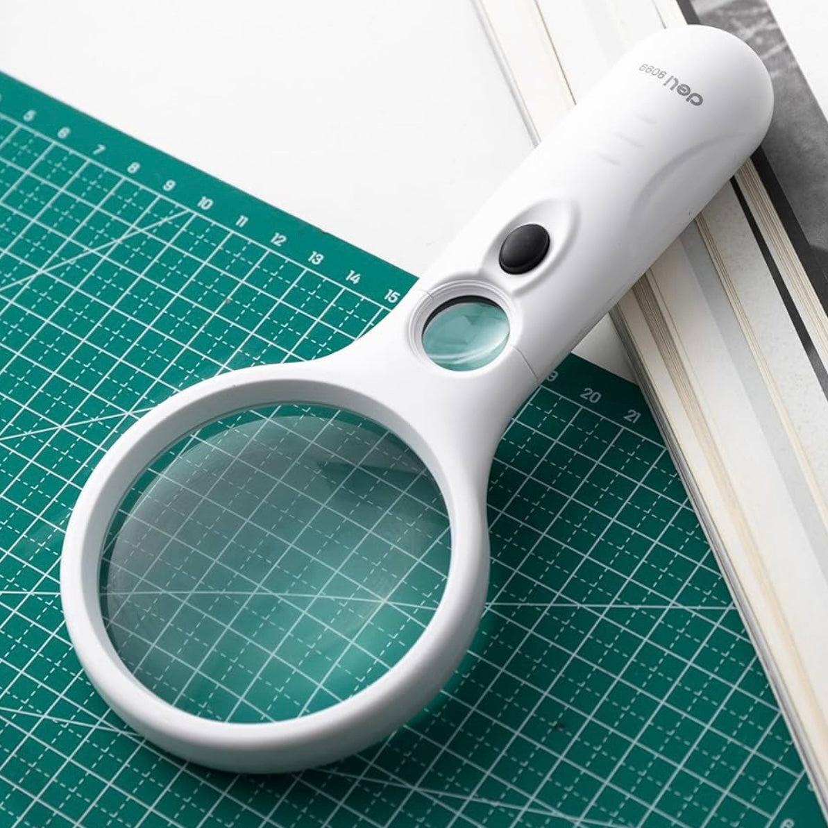 Loupe de bureau avec LED diamètre 70mm 9090